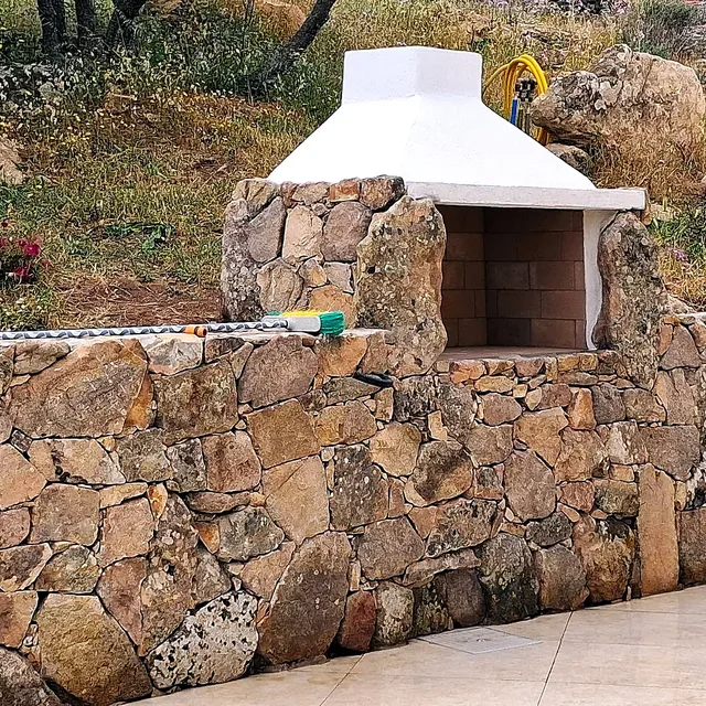 Cucina e barbecue in pietra