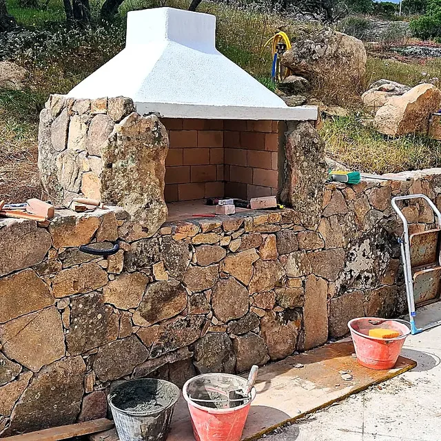 Cucina e barbecue in pietra
